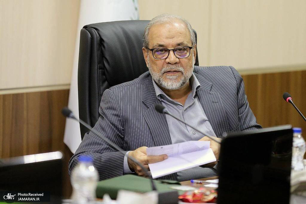 bahman_khaan's tweet photo. ❌ بنابر گزارش #تابناک ؛ سردار محمد باقر ذوالقدر اصلا فاقد فرزند پسر هستند! و شایعات درباره پسر نداشته ایشان و استعفا به این دلیل از اساس شدیداً تکذیب میگردد.
صرفا یک تشابه فامیلی بوده.

#ذوالقدر 
https://t.co/951f2fzoYj https://t.co/t9id9x8NXQ
