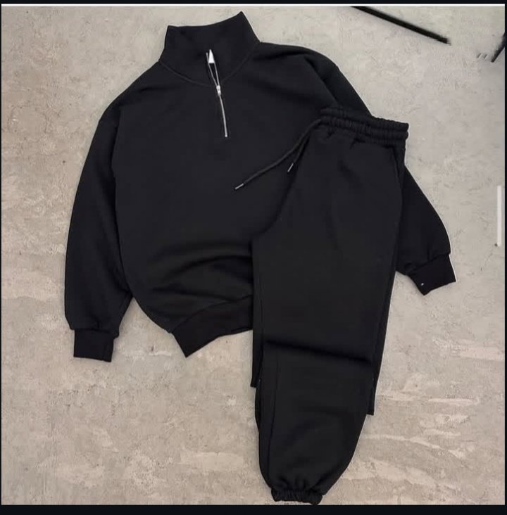 preshluxuries2's tweet photo. Zipper Sweatshirts and Joggers 😎 

Price:N35,000 each 

LOCATION:Lagos State and we deliver nation wide 

Rudeboy/Psquare/O Fee/Mohbad/Dbanj/Lola/Oba Orin/Judas/Rema/VeryDarkMan/Onome/Cristiano Jr./Jumu'ah Mubarak/Mr P/Llona/New Music Friday/Rebecca/Romero/Defend/Toke Makinwa https://t.co/f6mN3uNERf