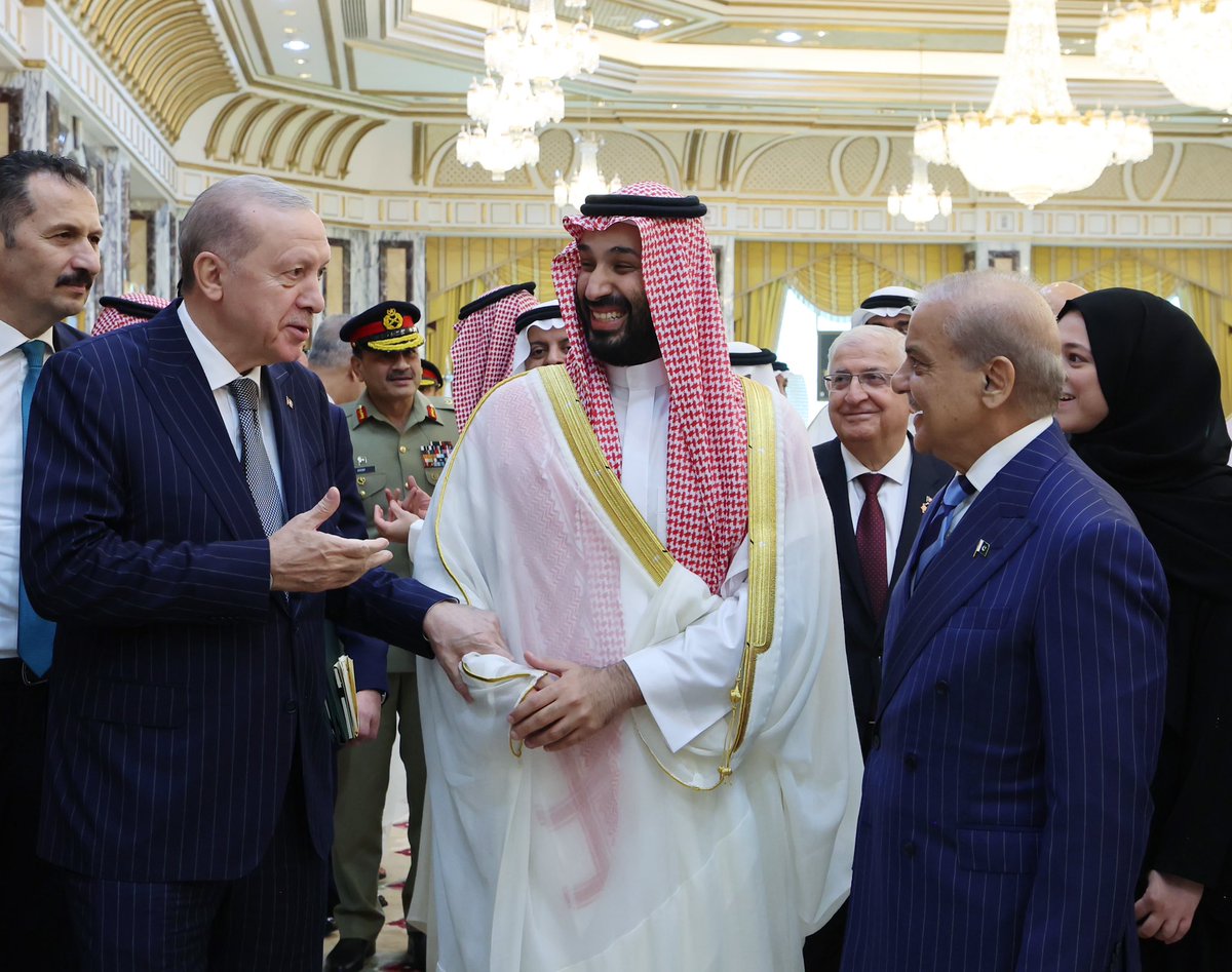 trpresidency's tweet photo. Türkiye, Saudi Arabia and Pakistan sign Joint Defence Agreement https://t.co/q9c42DOtTW https://t.co/k1EKozqpKH