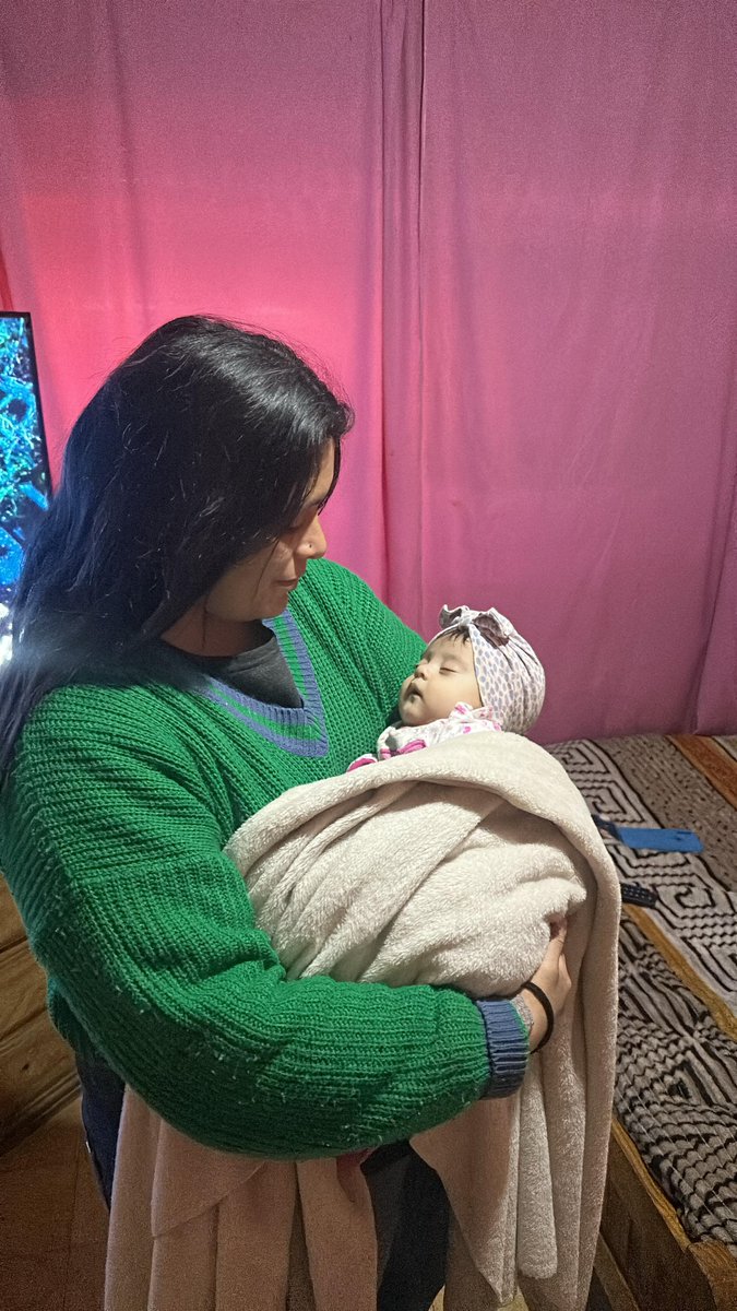 AlmeidaaCaro's tweet photo. Tia postiza https://t.co/U6zHgqVXwL