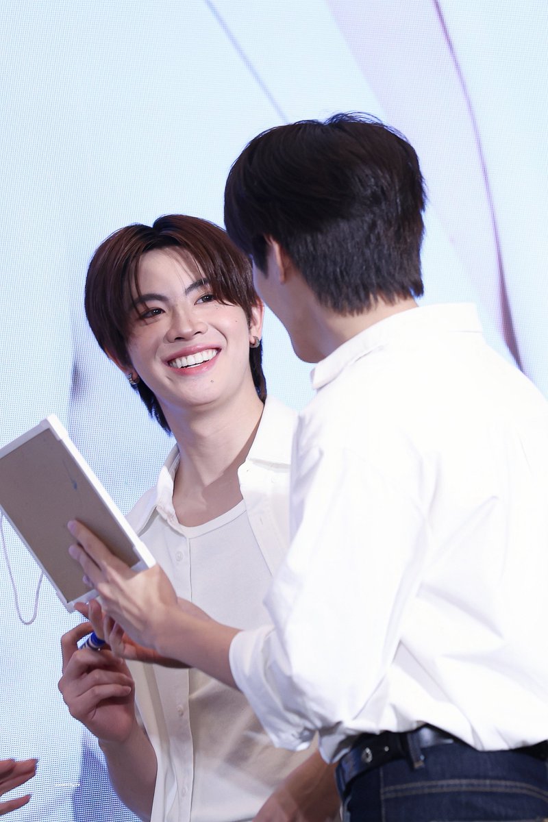 ksdhsvt's tweet photo. ตอนวาดเรนนี่ภูมิใจกันมากเยยนี่นาา🤏🏻
#DrAllyxTleFirstOne https://t.co/HRCXo1H4rd