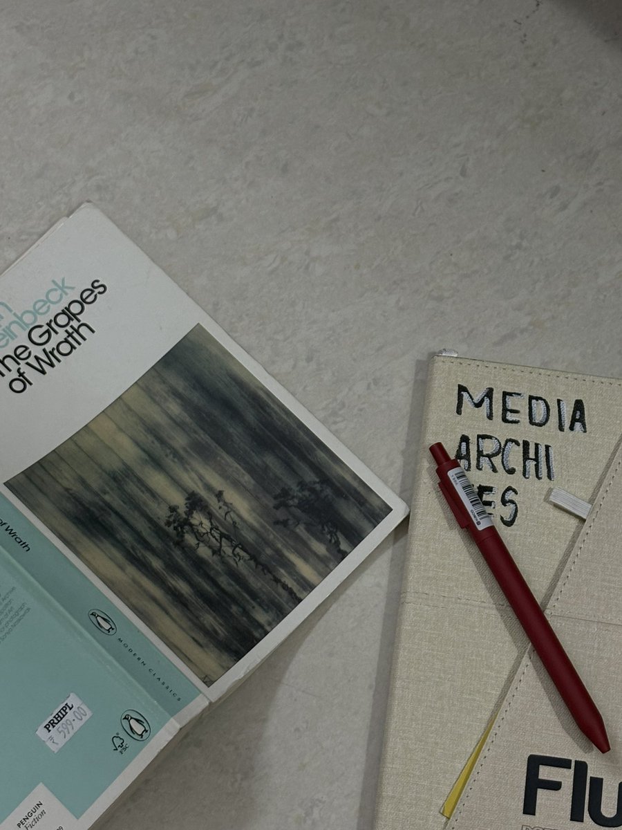 oolongteaist's tweet photo. there has been a lot of #journaling lately https://t.co/TTZXzGY1h2