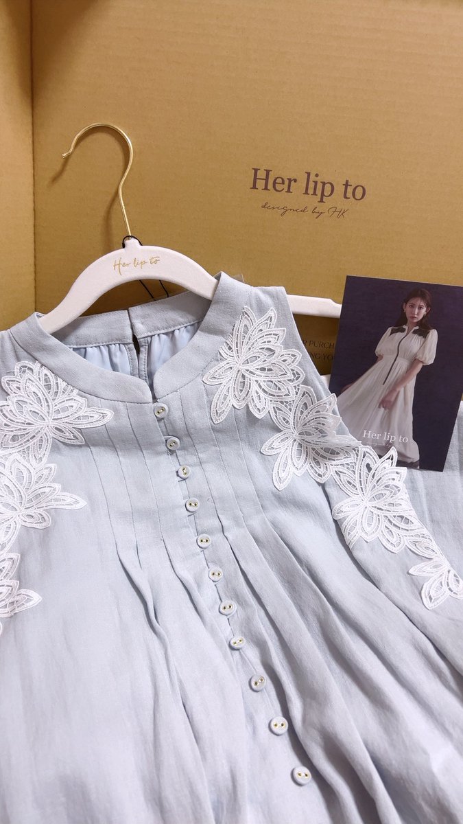 __chamko__'s tweet photo. あの....本当に買って良かった...😭🩵️️
残りわずかだったから即購入
期待以上の可愛さだ〜〜〜❁⃘
#herlipto https://t.co/vsg9vjTk48