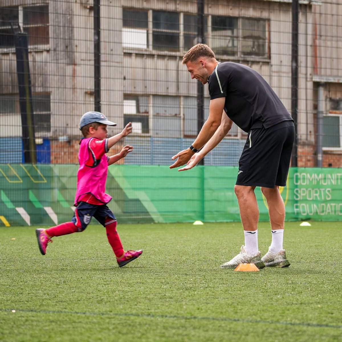 EFL's tweet photo. More VIP guests have made special appearances as the Kelloggโs Football Camps continue...โ๏ธโฝ๏ธ
#EFLintheCommunity https://t.co/YJpX94568q
