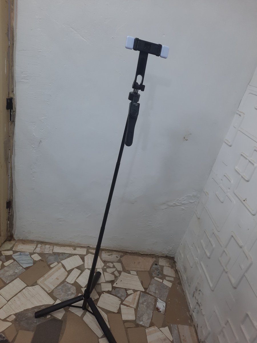seniorboyade's tweet photo. Brand new Tripod Stand for sale 😍
(Buy from me).

Features: 215cm tall, side by side LED light, stable pan tilt, remote and more.

It's available for immediate delivery and pickup in lagos and nationwide.

PRICE: ₦22,000.00

Send me a dm here on X, if you're really interested. https://t.co/xykbo5Ahr0