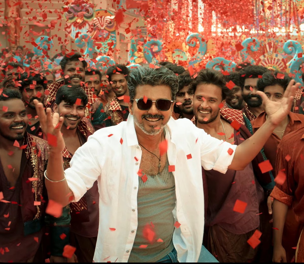 pbkkerala's tweet photo. Hon'ble CM Vijay Full Video Song - #ThalapathyKacheri Out Now 🔥

https://t.co/gbSP7I4x8U

#JanaNayagan #CMVijay https://t.co/X15Jdi8akS