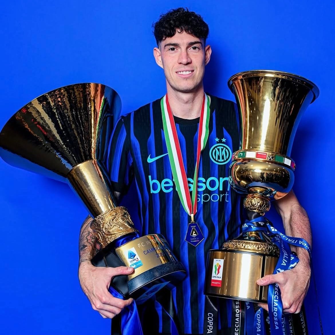 Madridpulse0's tweet photo. 🚨 MAJOR BREAKING→ CONFIRM that there is a work going on behind the scenes for the swap of 💴 + 𝐀𝐬𝐞𝐧𝐜𝐢𝐨 ↔ 𝐁𝐚𝐬𝐭𝐨𝐧𝐢 with Inter. 

Currently it’s just a proposal in early stages but things could accelerate if Inter shows interest. 🔛

Madridistas YOUR TAKE 👇 https://t.co/zFhFGqbBDf