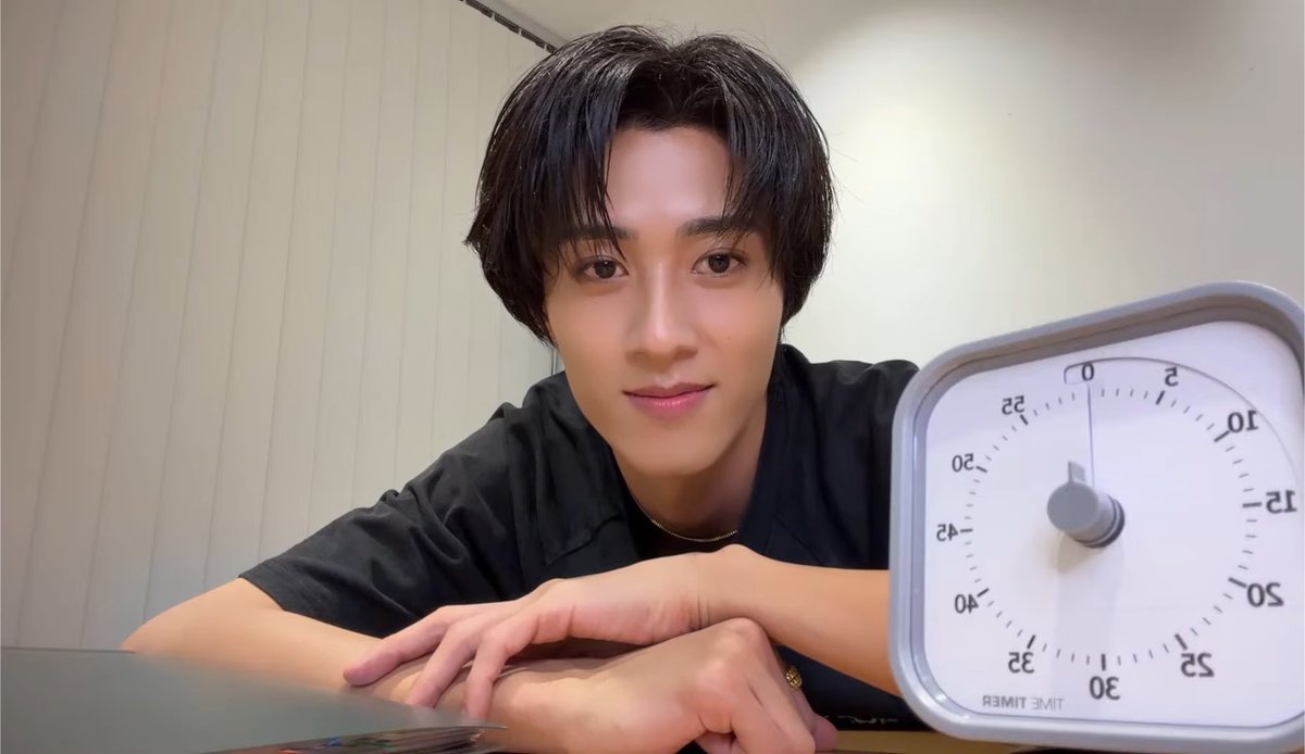 TOPNOTE___0616's tweet photo. 舜太くん、お疲れ様でした😌
自分のことよりも、み！るきーずの皆様の事を気にかけていらっしゃる姿に感動しました。
私も久々に大好きな英語の勉強しようかな😊
大学卒業してから真剣に勉強してなかったしな。
そう思わせてた舜太くんに感謝です😌

#MILK
#曽野舜太 https://t.co/L3sxUwK6RX