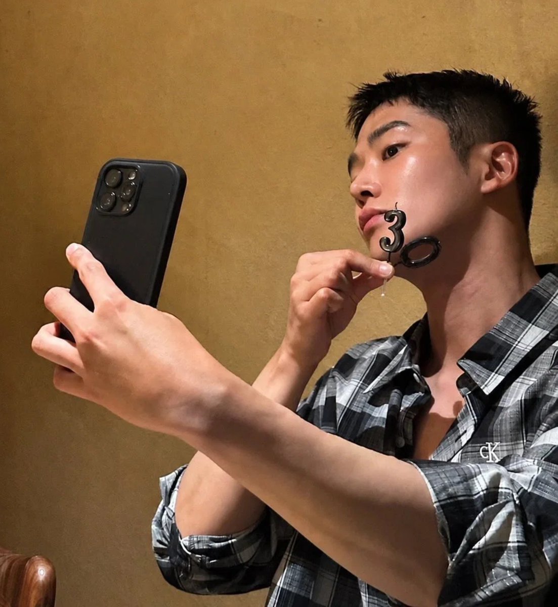 low_grown's tweet photo. 하.....😇 https://t.co/UDG77Ip5dj