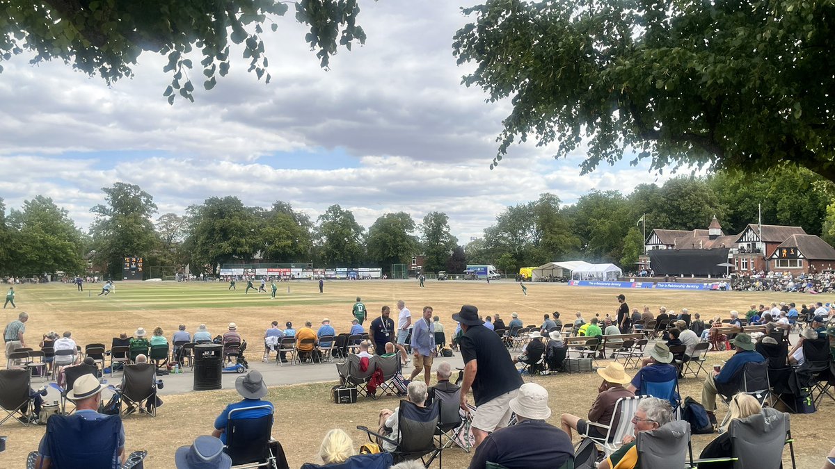 dstevens's tweet photo. First class cricket at Queen’s Park, Chesterfield today.
Stunning setting - Britain 🇬🇧 at its best!
#Cricket
#Outlaws
#OneDayCup
@Chesterfield_CC
@bracecricket https://t.co/dG0seCYkAS