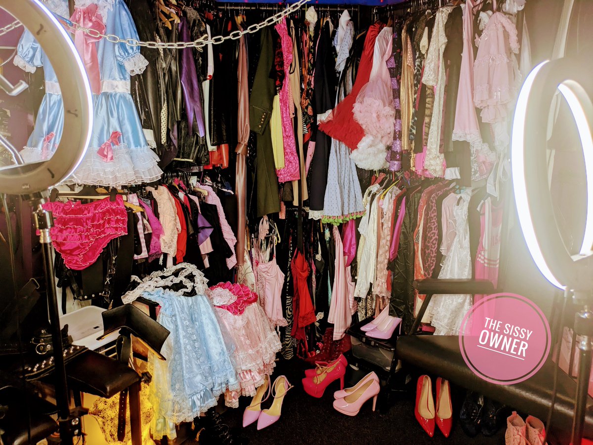 TheSissyOwner's tweet photo. Having photo fun with My @DaniTallulah 👗👗👠👠👠👠 https://t.co/hxwehXUQew