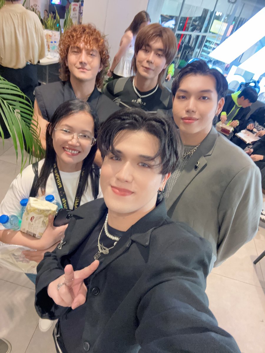 PearlCharie19's tweet photo. If PHP has a million fans, then I'm one of them
If PHP has 10 fans, then I'm one of them
If PHP has 1 fan, then I'm that fan!
If PHP has no fans, then I'm no longer on Earth.
If the world is against PHP, then I'm against the world 😉
HAPPY5TH!

#PRESS_HIT_PLAY
@PressHitPlay https://t.co/n5ix39T7I5