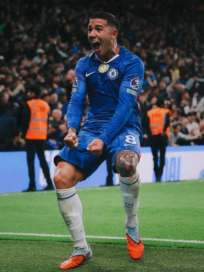 Chelsea_Medya's tweet photo. 🚨Manchester City, Enzo Fernandez için bir girişimde bulunacak. 

🔵 Xabi Alonso Oyuncunun Kalmasını İstiyor ✅

[@DiMarzio] #CFC https://t.co/BcuUcETVbi