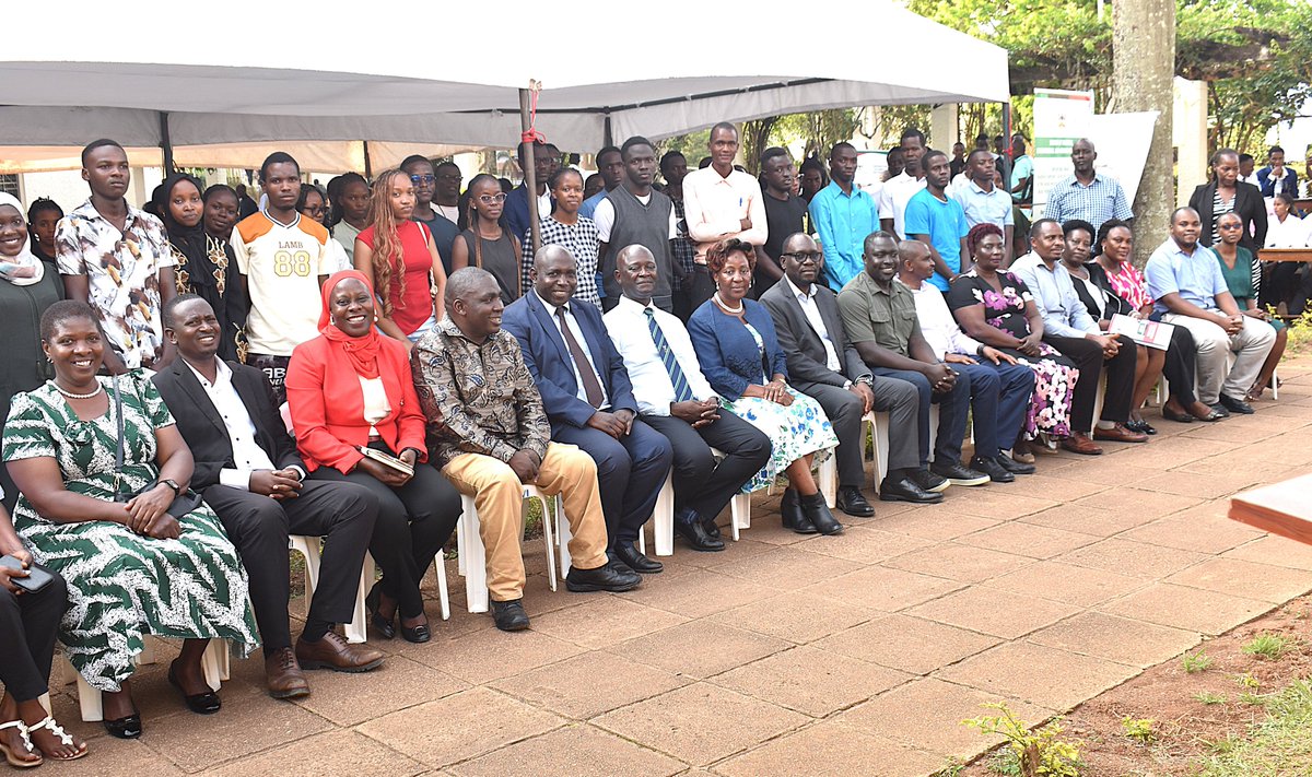 MakCAES's tweet photo. @MakCAES Freshers have been urged to strive for academic excellence, embrace innovation &amp; cultivate an entrepreneurial mindset to become future job creators &amp; contributors to Uganda’s economic transformation. The call was made during the Freshers' Orientation held on 6th/8/2026. https://t.co/9A61z7lcn4