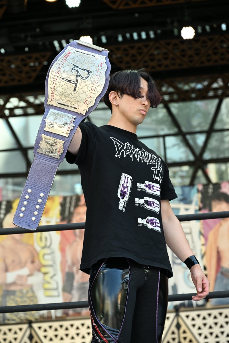 ddtpro's tweet photo. ＜いつでもどこでも挑戦権保持者＞

🔴岡谷英樹
🔵To-y

＜いつでもどこでもいつでもどこでも挑戦権挑戦権保持者＞

🟣KANON

🔽権利行使可能な次回DDT主催大会（8・11両国国技館）
https://t.co/FucrriIpBx
#ddtpro https://t.co/IFOIKvNpMA