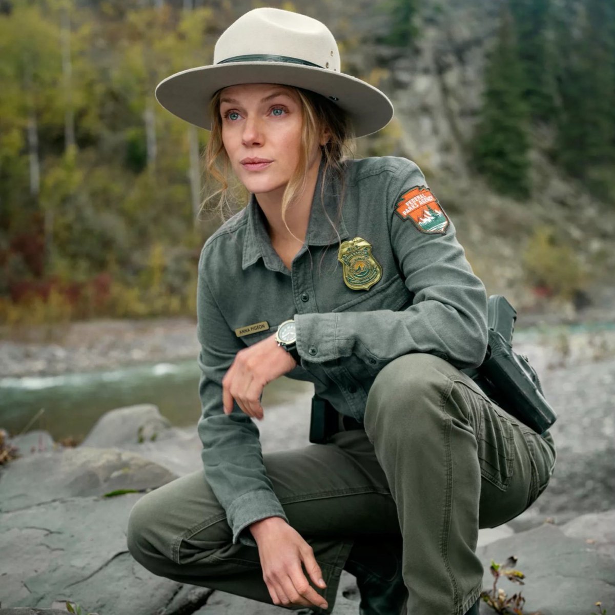 trasseworld's tweet photo. 🌲🏕🌳 #AnnaPigeon 
El estreno más esperado llegó 🥳👏🏻 https://t.co/BRhKttDuCV