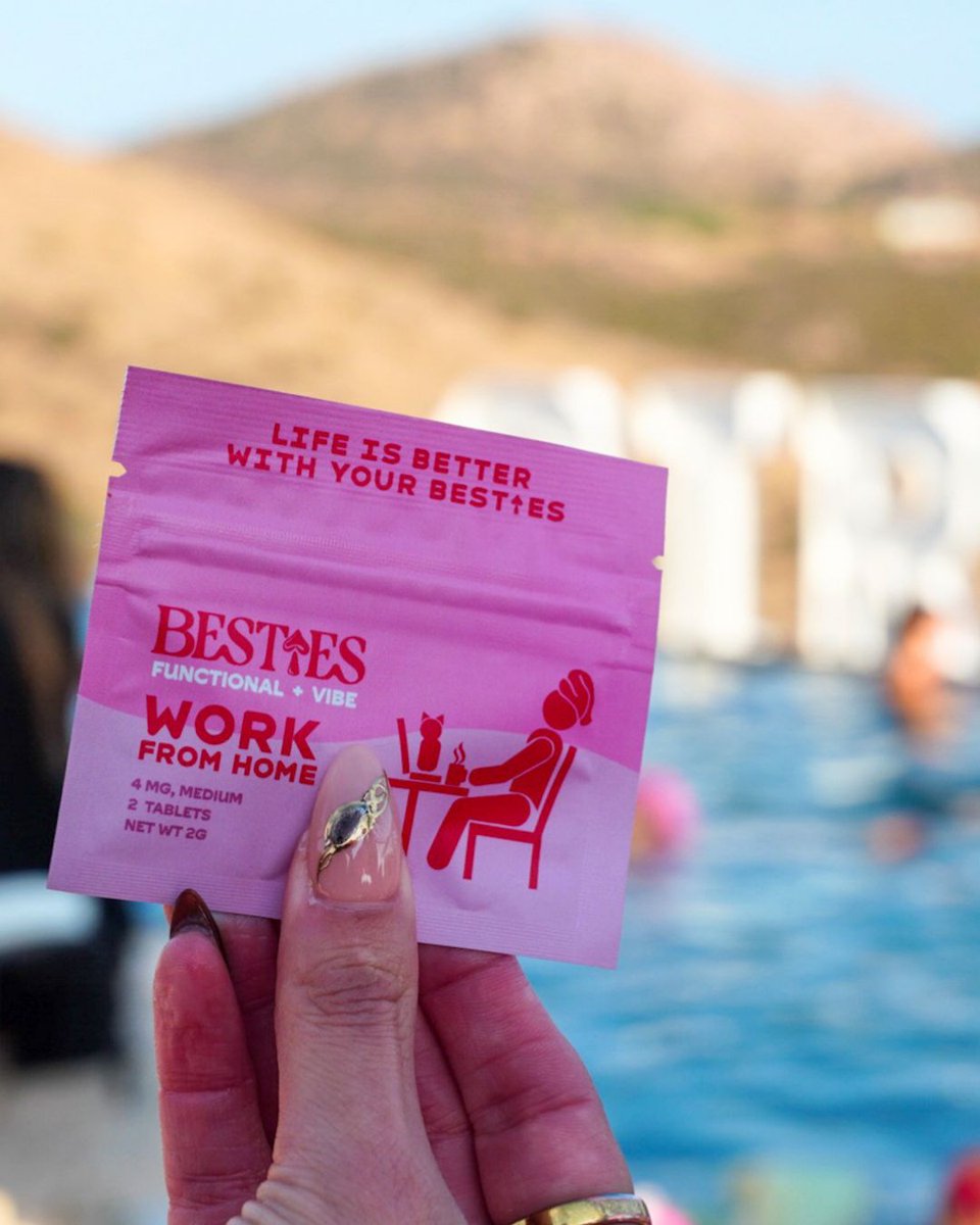 TryBesties_'s tweet photo. girls just wanna have fun and share their BESTIES 💗

a pool full of girls making friends, having fun, and spending the day together? yeah, we love everything about this.

so happy to be part of what @girlsonlygrupo is creating and to see BESTIES along for the ride. 🫶 https://t.co/hlCVILauHk