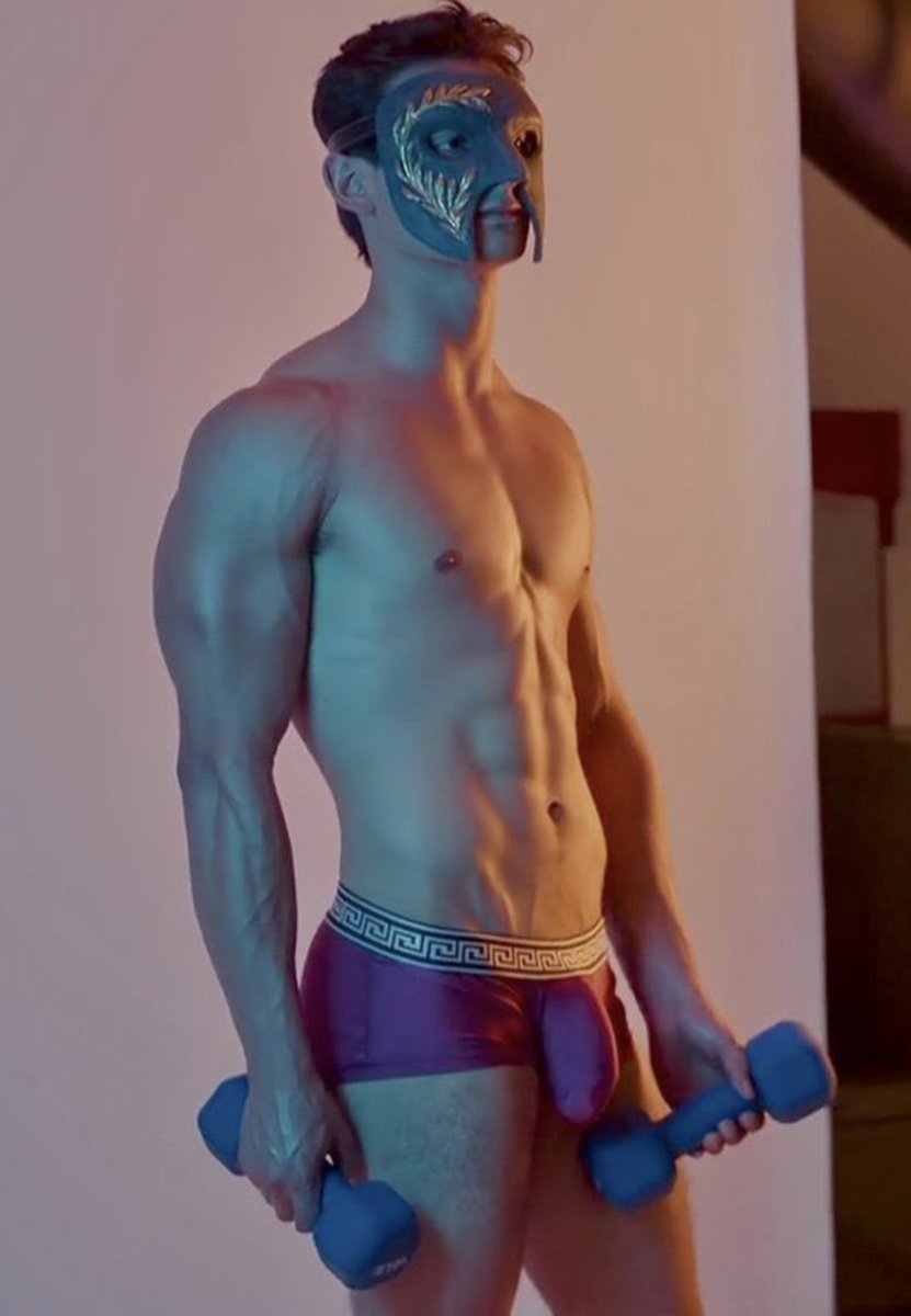 Seba19cm's tweet photo. 😍🍆#Emilioosorio #famoso https://t.co/0ih0334fMK