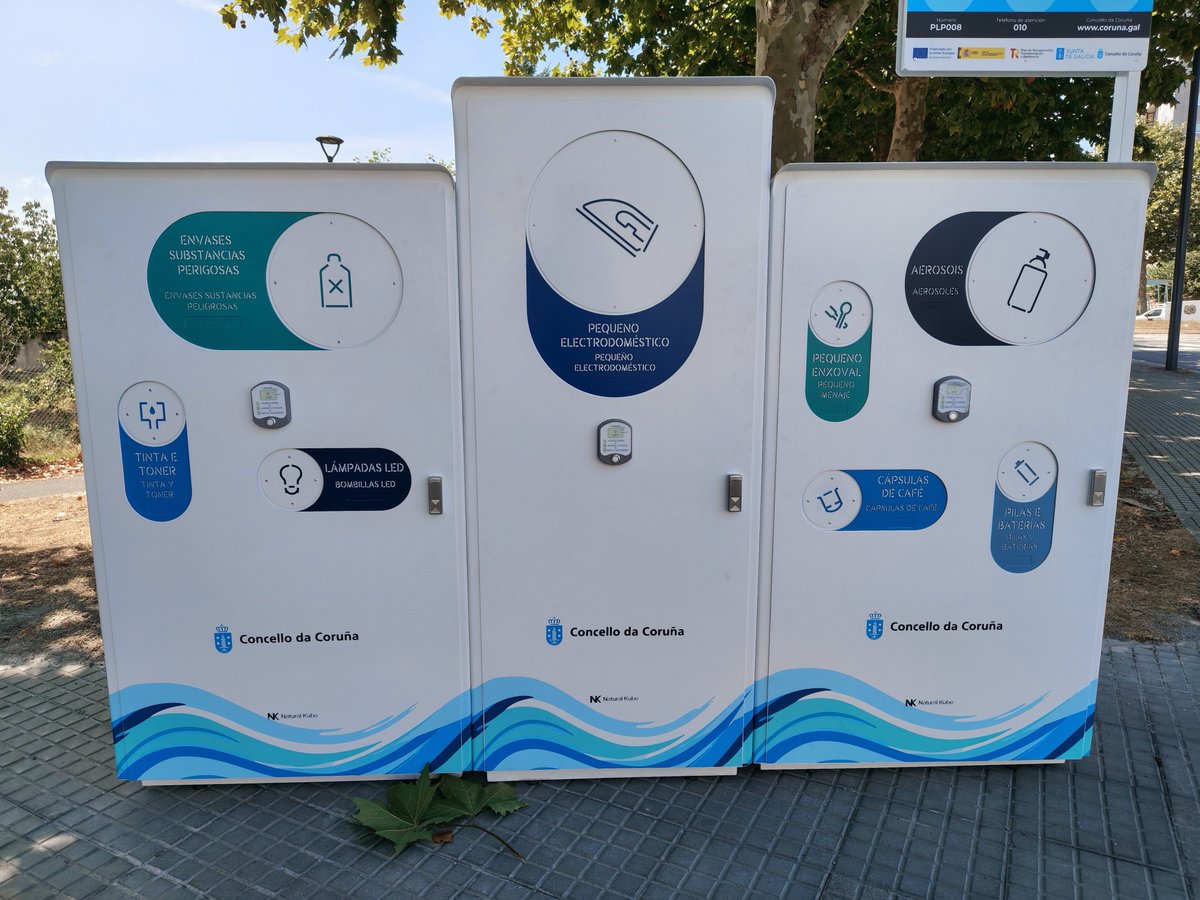 EloyTP's tweet photo. #Coruña - Así son los nuevos Puntos Limpios de Proximidad 🚮 que se están colocando en la ciudad.

Se podrá ♻️ reciclar :
Cápsulas de café ☕, cartuchos de tinta 🖨️, pequeños aparatos electrodomésticos 📻📱,pilas 🪫, baterías 🔋, lámparas 💡, utensilios de cocina  🍽️, etc... https://t.co/FZTG85Rb2Q