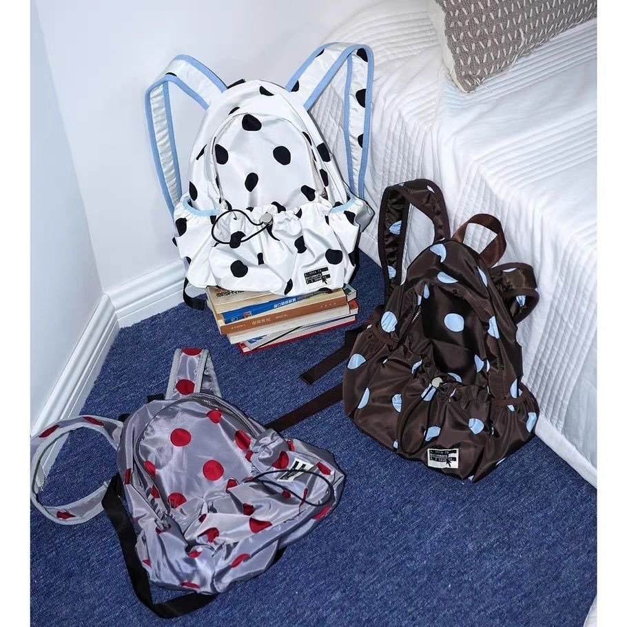 hyucksole_ldh's tweet photo. 🌻#hyucksole_go | pls help rt~

wts lfb ph go polka dots bag 

• 1st pic: ₱180
• 2nd pic: ₱270
• 3rd pic: ₱190

— all-in prices
— from chn, aug-sept eta
DOP: AUGUST 20

📌reply/dm + pic/s to claim https://t.co/Q4cE3cF8Ku