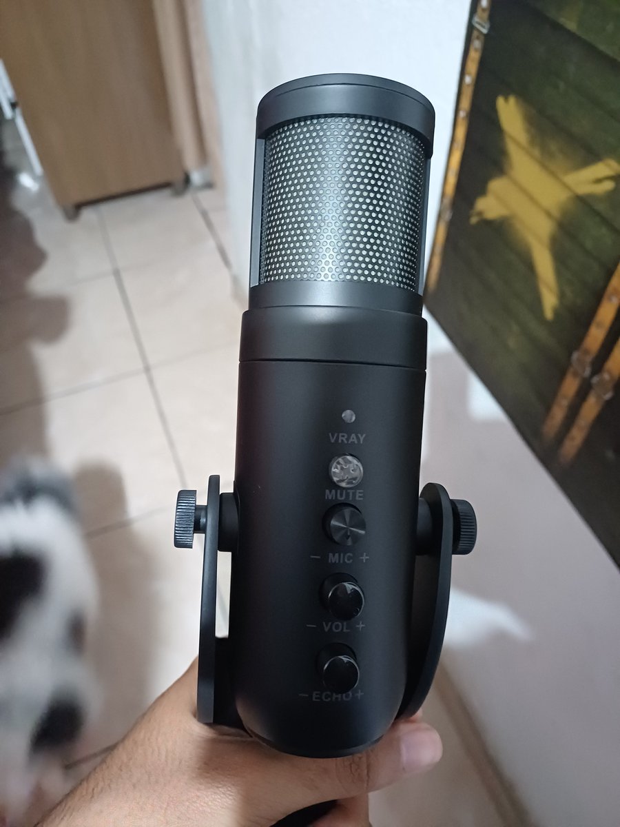 DI3XYT's tweet photo. Olha o presente que eu ganhei 

Vou testar agora https://t.co/qs6nMa2iIw