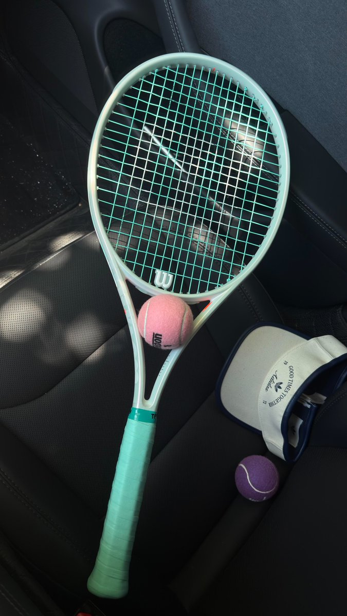 Tjeuhd's tweet photo. My therapist said I need a new hobby, she didn’t say it had to cost this much. https://t.co/tOmJoMgesV