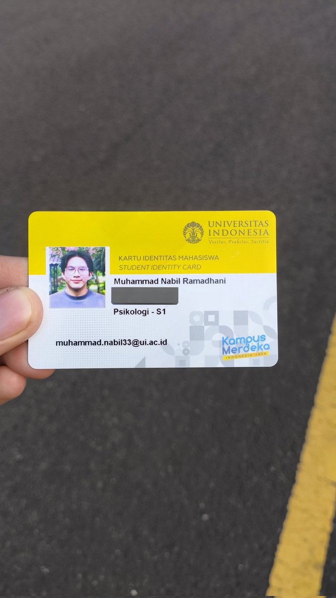 MNabilRama's tweet photo. Berhasil ganti foto KTM dari foto botak zaman UTBK itu!
(Bayar 100 ribu sih karena emang KTM-nya hilang yang botak itu 😭) https://t.co/59yll7qki4