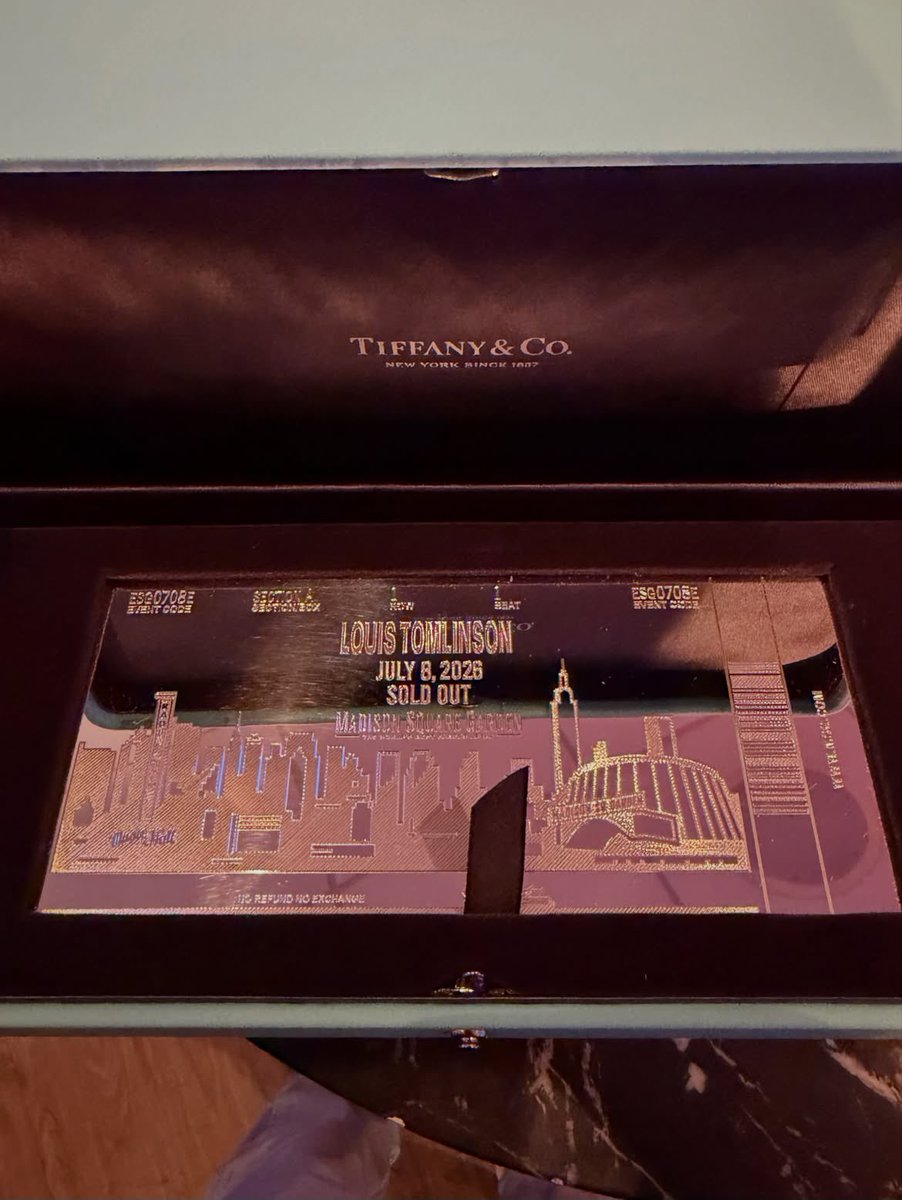 OT5Dailys's tweet photo. Louis Tomlinson’s special Tiffany &amp; Co silver ticket, gifted in celebration of his sold out show at Madison Square Garden!

via mrmattvines https://t.co/HdTfaWHeH5