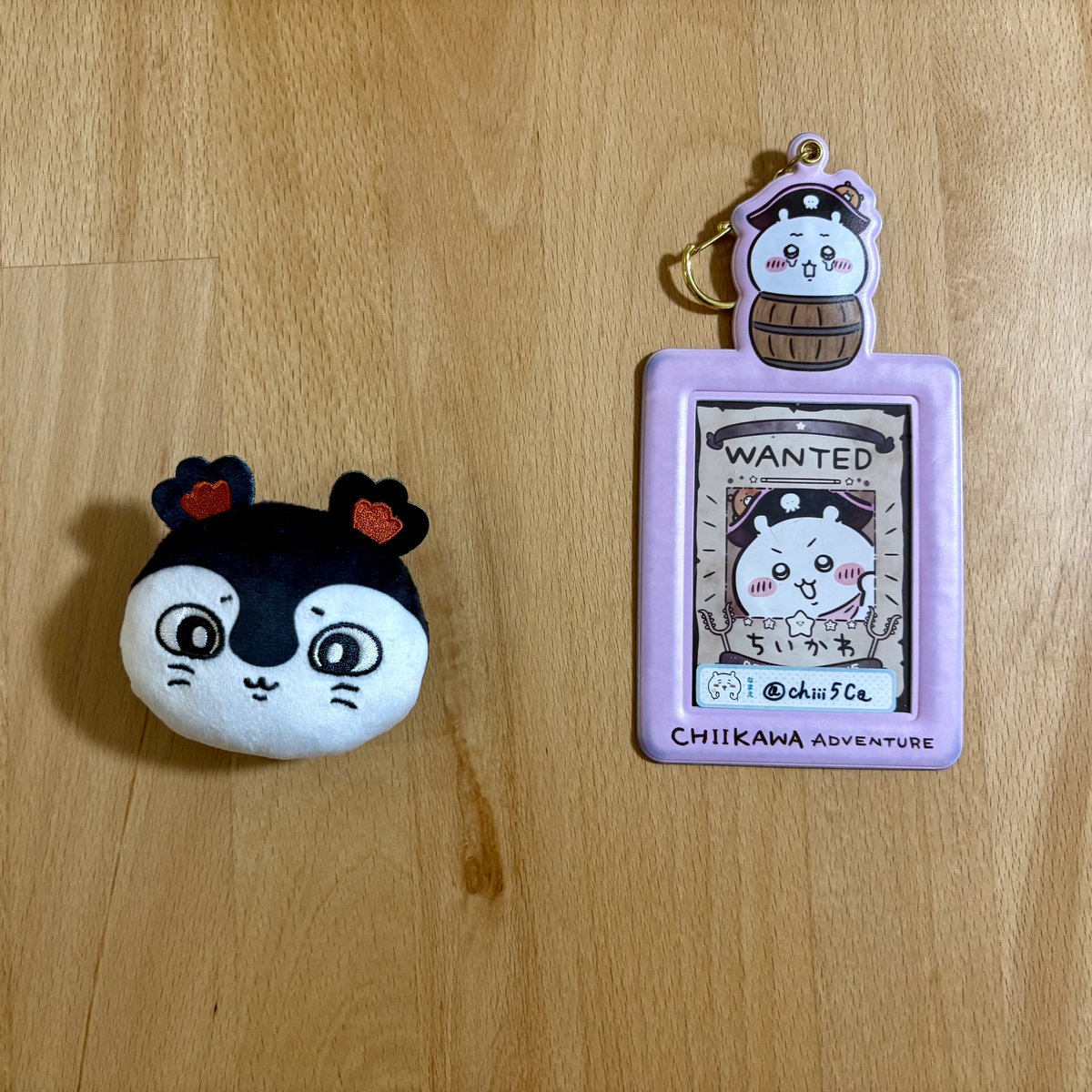 chiii5Ca's tweet photo. 【交換】ちいかわ おかおバッジ

【譲】セイレーン（ノーマル）
【求】島二郎

池袋手渡しor郵送交換希望です。

検索からでもお気軽にお声掛けください🏝️ https://t.co/b9A9jfIlpP