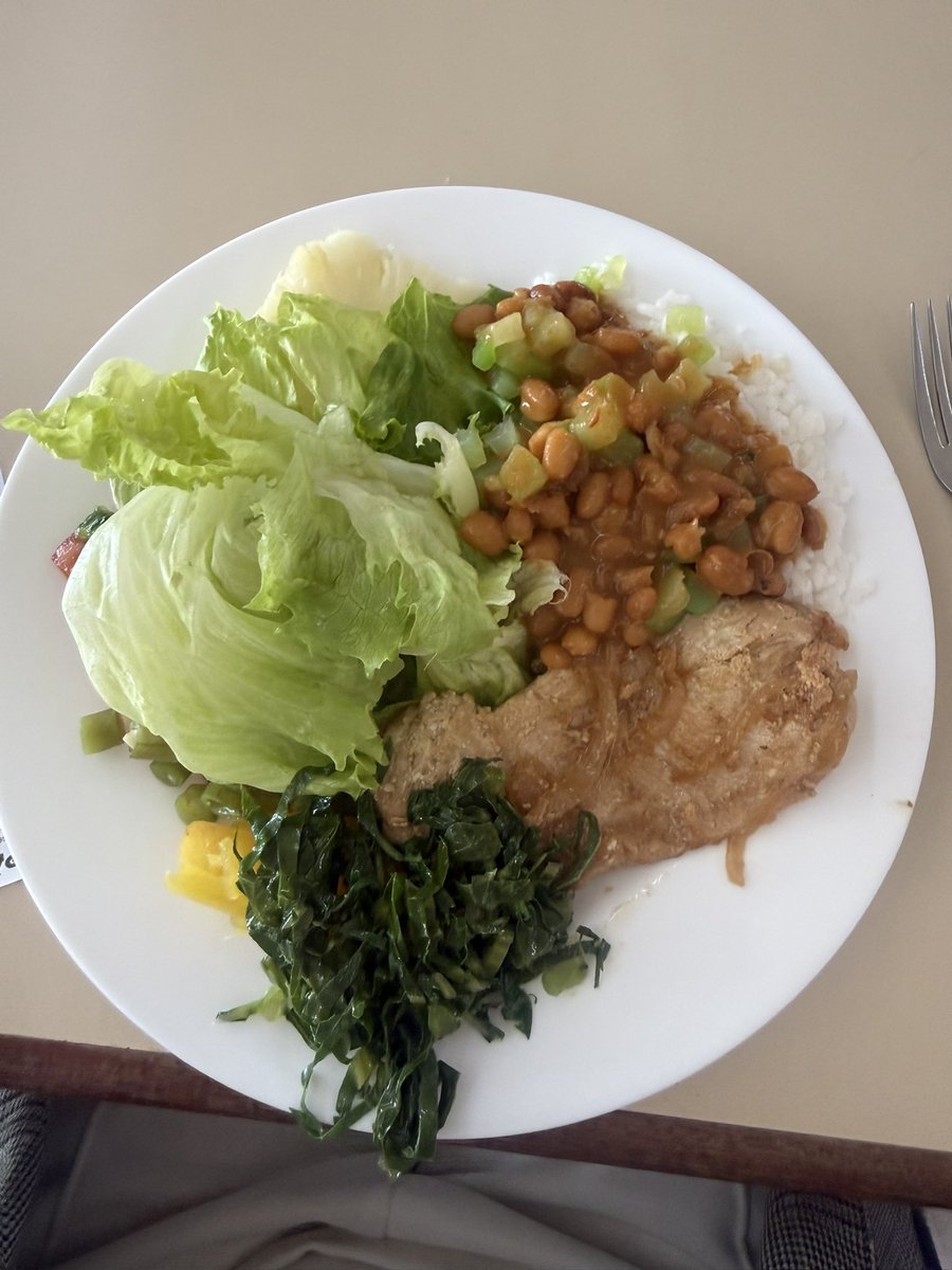 sofiatuitaa's tweet photo. Completamente viciada em comida saudável. Inclusive, passo mal quando como mal 🤷🏼‍♀️ https://t.co/1kWtBx6KNq