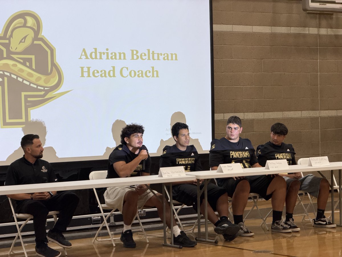 latsondheimer's tweet photo. Panorama football. https://t.co/vCL8h6Hemb