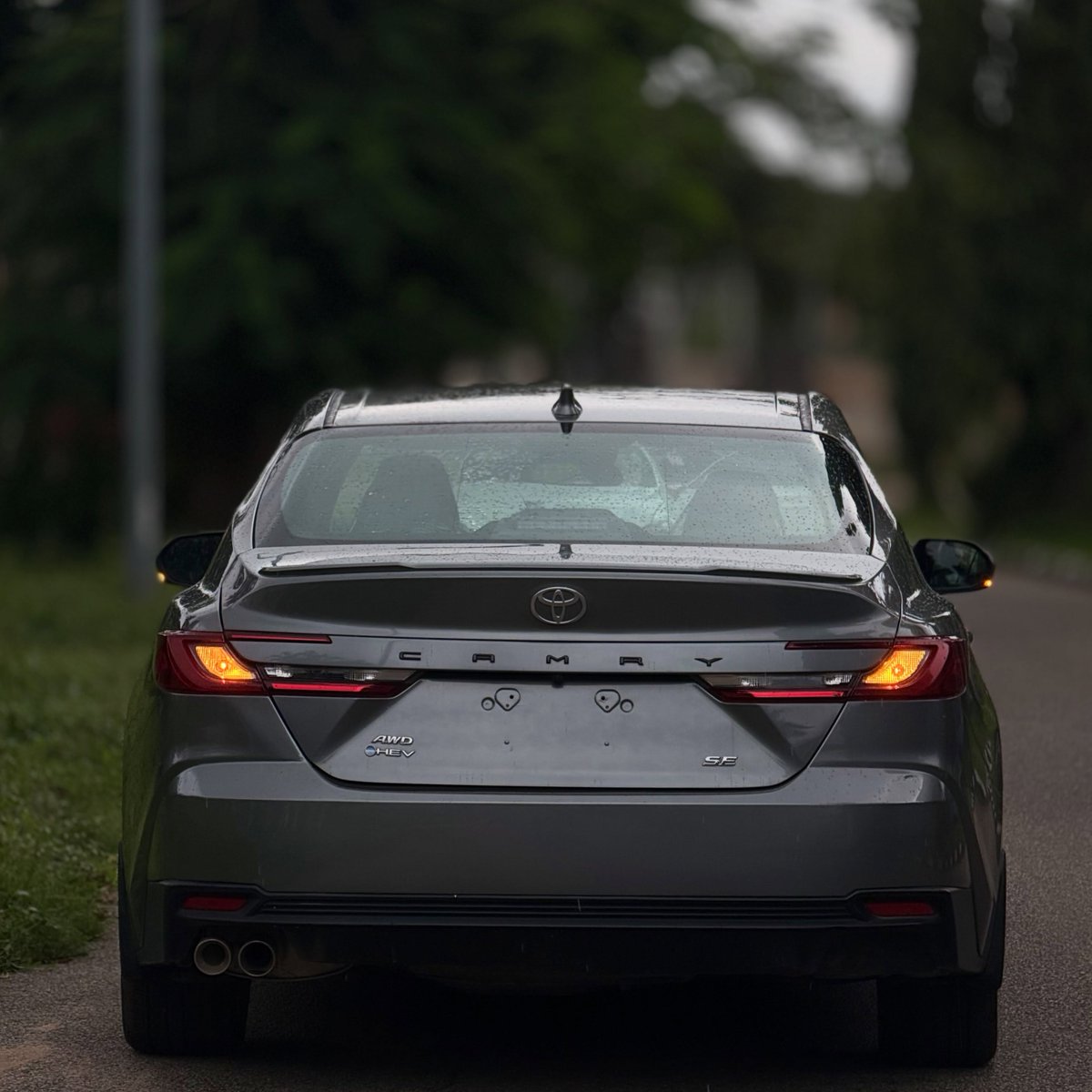 nocarcontext's tweet photo. Toyota Camry SE 2025 🖤🖤 https://t.co/O3AJDOLFI2