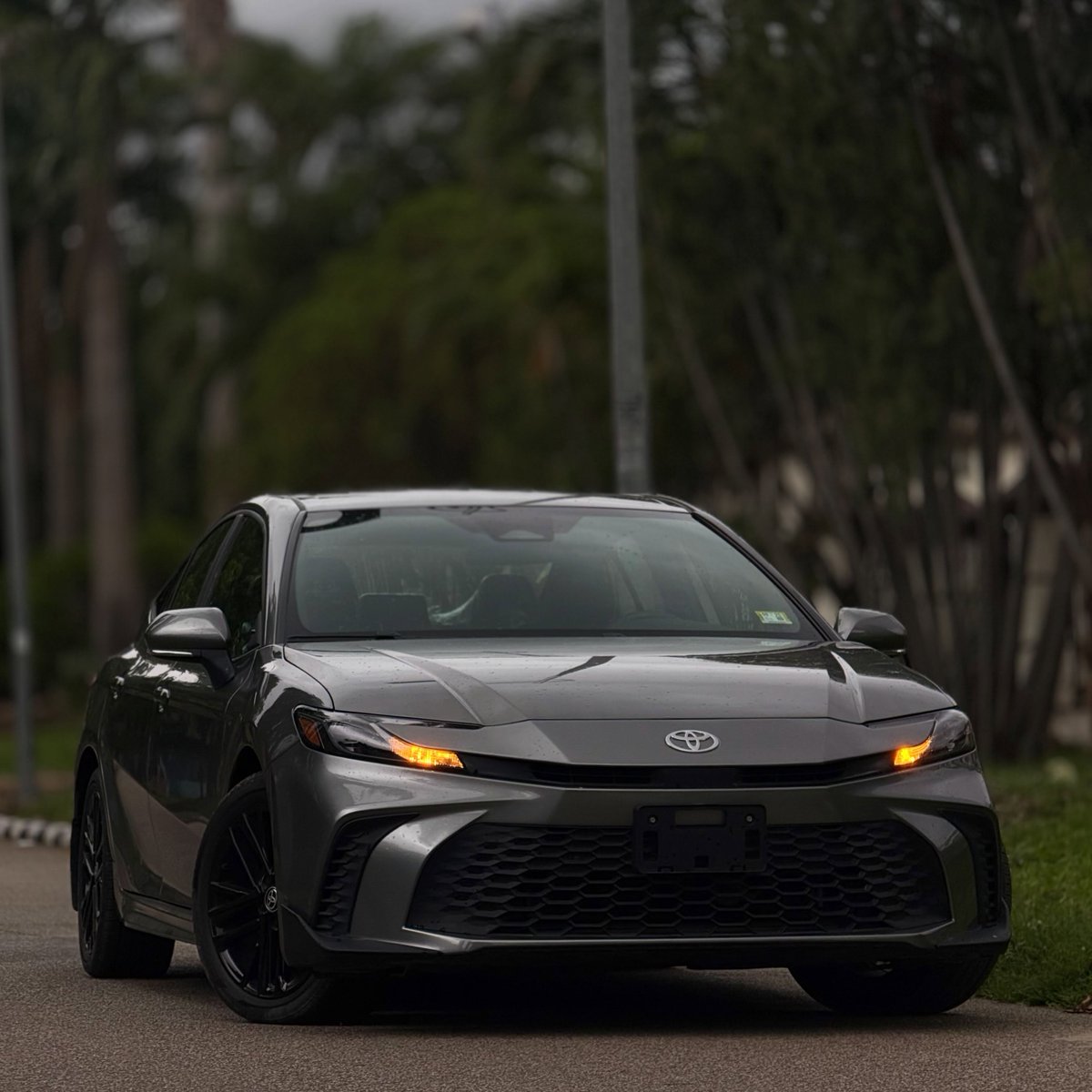 nocarcontext's tweet photo. Toyota Camry SE 2025 🖤🖤 https://t.co/O3AJDOLFI2