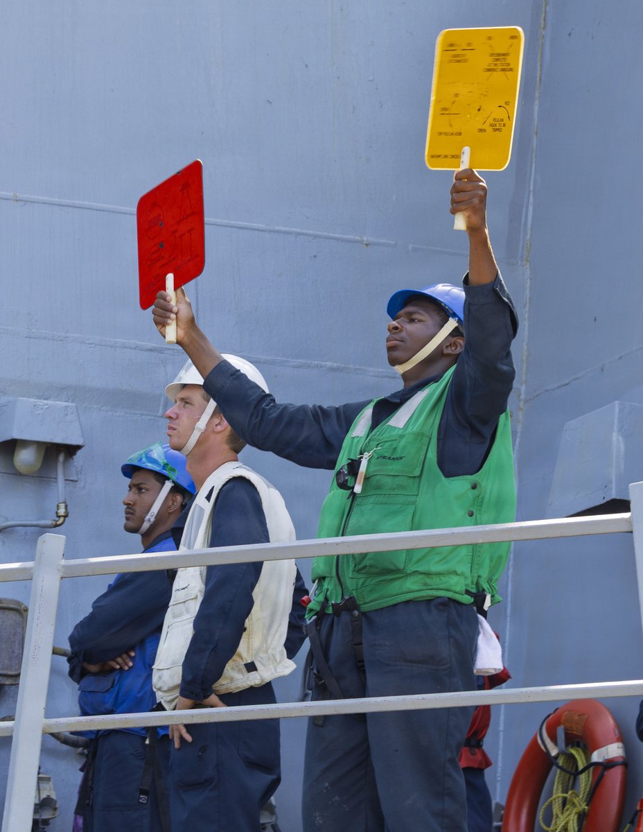 USPacificFleet's tweet photo. ⚓ USS Benfold (DDG 65) conducted a replenishment-at-sea with the Military Sealift Command chartered ship motor tanker Badlands Trader in the North Pacific Ocean, sustaining forward operations and keeping U.S. 7th Fleet forces mission ready. #USNavy #USSBenfold #ForceReady https://t.co/QOCBrkQmOd