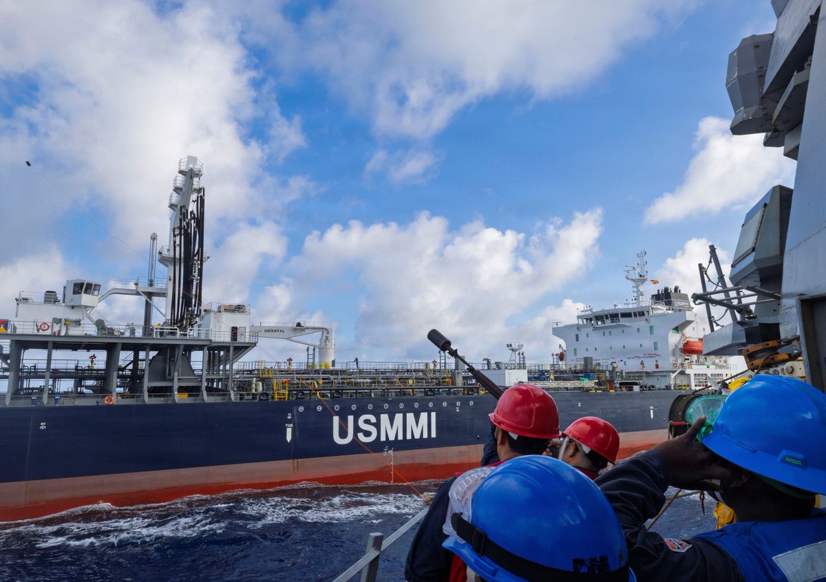 USPacificFleet's tweet photo. ⚓ USS Benfold (DDG 65) conducted a replenishment-at-sea with the Military Sealift Command chartered ship motor tanker Badlands Trader in the North Pacific Ocean, sustaining forward operations and keeping U.S. 7th Fleet forces mission ready. #USNavy #USSBenfold #ForceReady https://t.co/QOCBrkQmOd