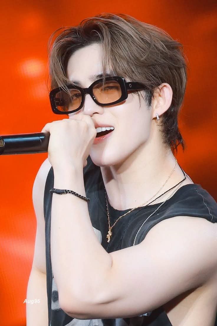 alva_asly's tweet photo. Feliz cumpleaños al mejor líder, S. Coups! 🍒🎉
Querido Seungcheol gracias por ser el pilar de SEVENTEEN y CARAT por siempre mostrar tu amor y pasión, eres un  idol, rapero también un hombre maravilloso 💙.
Cheollie ~ 💓

#Happy_SCOUPS_Day
#SCOUPS #에스쿱스
#SEVENTEEN #세븐틴 https://t.co/KaaMz4RiYo