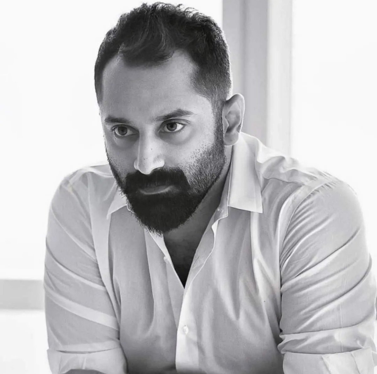 NKrrishnraj's tweet photo. Wishing the power house of talent and the National Award Winning Actor #FahadhFaasil garu our 'Bhanwar Singh Shekhawat IPS' a very happy birthday ❤️ with blessings and lots of love ❤️
#HBDFahadhFaasil #HappyBirthdayFahadhFaasil
#PushpaTheRise #Pushpa #PushpaRaj #Love❤️ https://t.co/kEIcHd0gQL