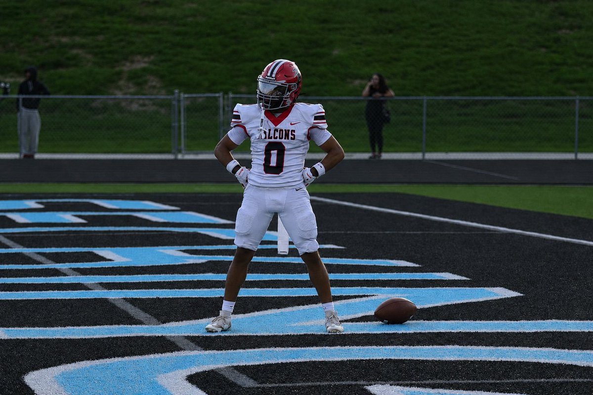 Tee_Rob4's tweet photo. Seckinger Scrimmage ✅ 27-14 🏈
🧾5 Rec 197yds 3TDs 🛬
@FootballBranch @BranchAthletics @NEGARecruits @RecruitGeorgia @GAPrepVarsity @PrepRedzone @PrepRedzoneNext @hallcofootball https://t.co/iAooe1MJKv