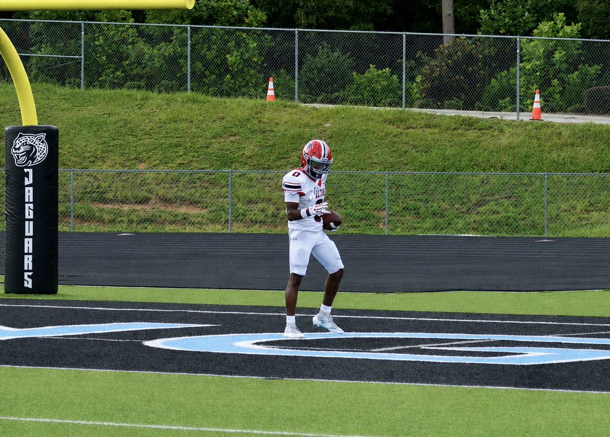 Tee_Rob4's tweet photo. Seckinger Scrimmage ✅ 27-14 🏈
🧾5 Rec 197yds 3TDs 🛬
@FootballBranch @BranchAthletics @NEGARecruits @RecruitGeorgia @GAPrepVarsity @PrepRedzone @PrepRedzoneNext @hallcofootball https://t.co/iAooe1MJKv