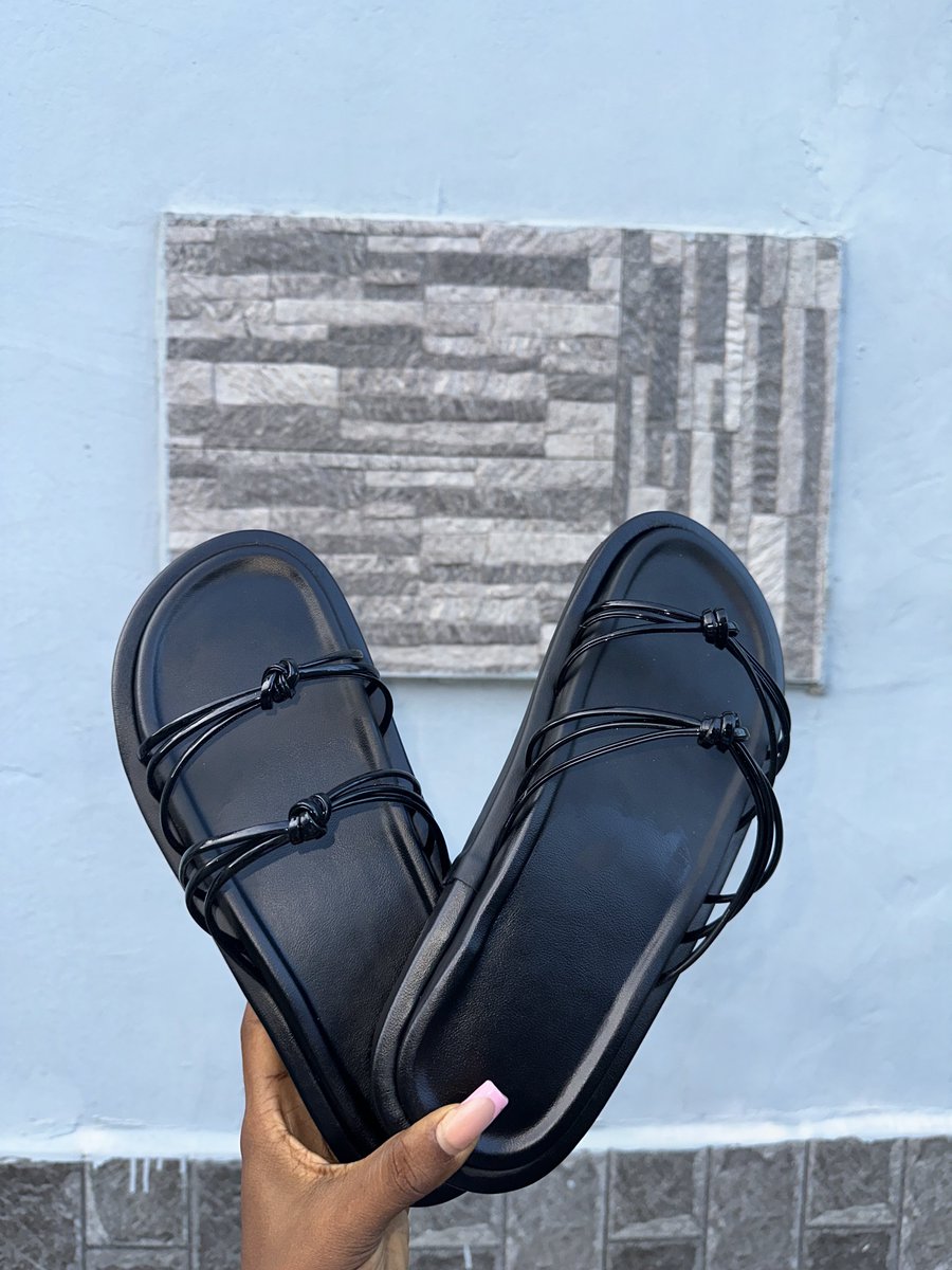 AweniOnibata's tweet photo. KNOTTED🖤🖤

16,500 naira

Abule oja, Lagos. https://t.co/b5GgGf3OXh