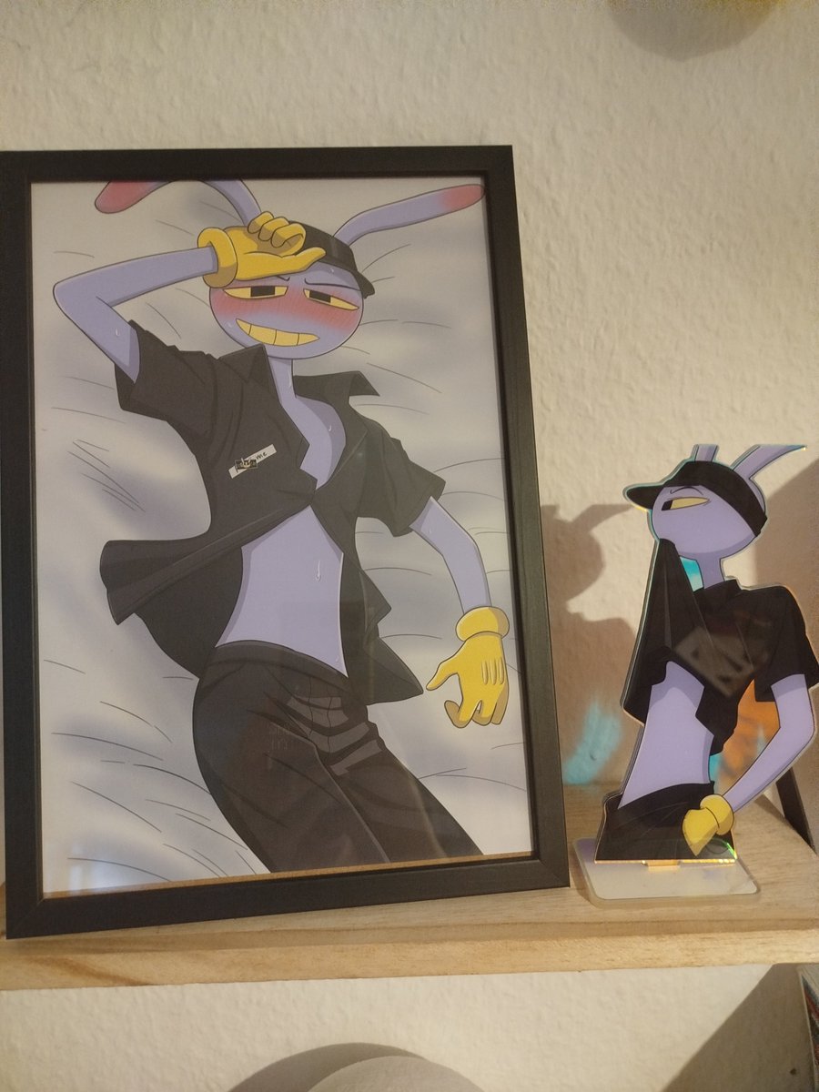 helloda41986589's tweet photo. They are here! Heartfelt thanks go out to the awesome @Salayley  who is an enrichment for every fandom ❤️❤️❤️
Go check out her shop. She makes merch with so much passion and outstanding quality. https://t.co/hcUPBCKns2