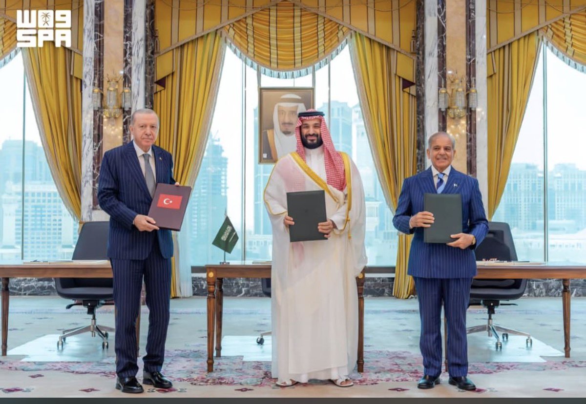 easa1990's tweet photo. الدوله السعوديه العظمى
اللهم احفظ بلادنا  ومقدساتنا 🇸🇦🇸🇦 https://t.co/uqxtlZvAOL