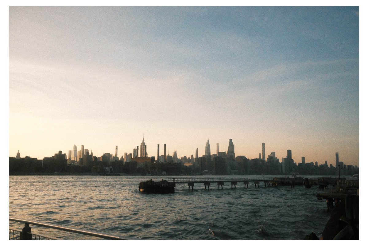 _dxvid__'s tweet photo. #nyc https://t.co/ipErVF7Jny