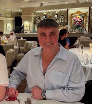 lexi1429707's tweet photo. Kıymetli büyüğüm Reis Sedat Peker abicim, benim sizden telefon ricam var… şuanki telefonum sürekli donuyor ve uygulamalardan atıyor. Eğer sizde uygun görürseniz beni çok mutlu edersiniz 🩷🌸

BİR UMUTTUR YAŞAMAK 🇹🇷 

@sedat_peker
 @hizirreis999 
#TekUmudumuzSensinReis https://t.co/uWrWdaDy7d