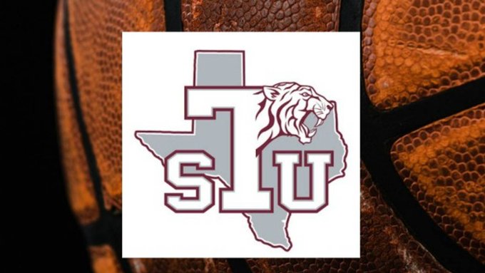 KyleTMosley's tweet photo. Texas Southern still has no AD and no head basketball coach.

Students arrive next week. Classes start Aug. 17.

What's preventing the board members and president from naming the hires? Here's what @hbculegends has learned: "https://t.co/GAFBZnFV11" https://t.co/NH1GVCbmuP