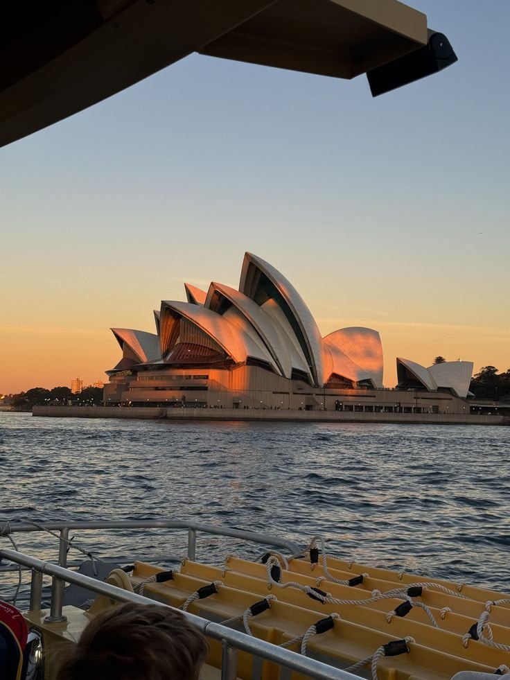 echoesofworld's tweet photo. Australia https://t.co/vaFNmQOhYJ