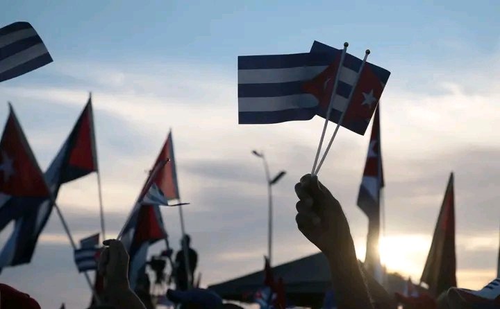 Colina_CTCuba's tweet photo. 🇨🇺"El bloqueo se mantiene. Lo inmoral de esta política de Estados Unidos es que pretende utilizar el bloqueo como un arma de negociación con nosotros."

#100AñosConFidel 
#CubaVencerá https://t.co/Wa30UDIPiq