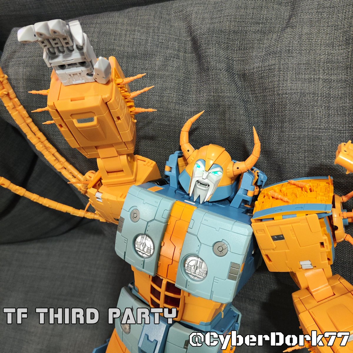 CyberDork77's tweet photo. "Destroy the Matrix..."

Celebrating the 40th anniversary of the release of The Transformers The Movie (8 August 1986) with the 01-Studio Cell Lord of Chaos (Not Unicron)

IG: @CyberDork77

#Unicron #LordofChaos #3rdPartyTransformers #3rdPartyToys #Transformers #01StudioCell https://t.co/obxIBpX84t