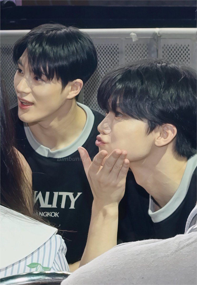 bimbunnymin's tweet photo. บ้อกแบ้ก (🐶)  หมูอู๊ด (🐽)

#JENO #제노 #JAEMIN #재민 
#NCTJNJM_FANMEETING_TOUR #NCTJNJM_FANMEETING_TOUR_DUALITY #NCTJNJM_FANMEETING_TOUR_BANGKOK https://t.co/AFYiF9yTH9
