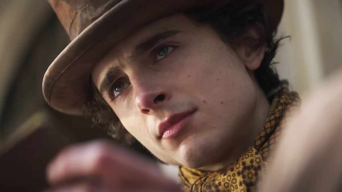 screenrant's tweet photo. Simon Farnaby has confirmed #TimothéeChalamet still "wants to do" a #Wonka sequel, but has hit a roadblock in that he's "not sure about timing or what he wants to do next." 🍫
Source: Variety | Learn More: https://t.co/VY6yabM9vT https://t.co/DLv29fCOtl
